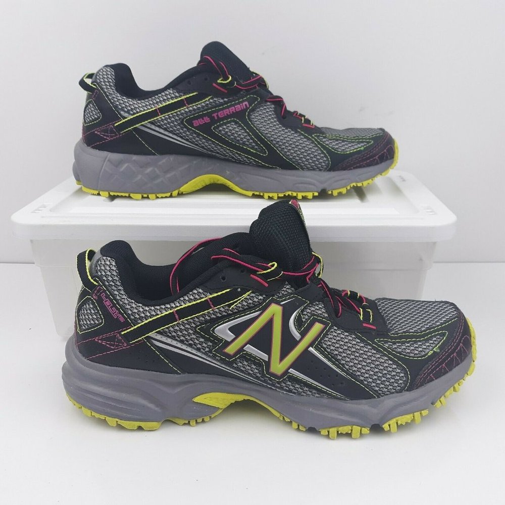New Balance Women All Terrain Trail Running Shoes Size 8 WT411YP2